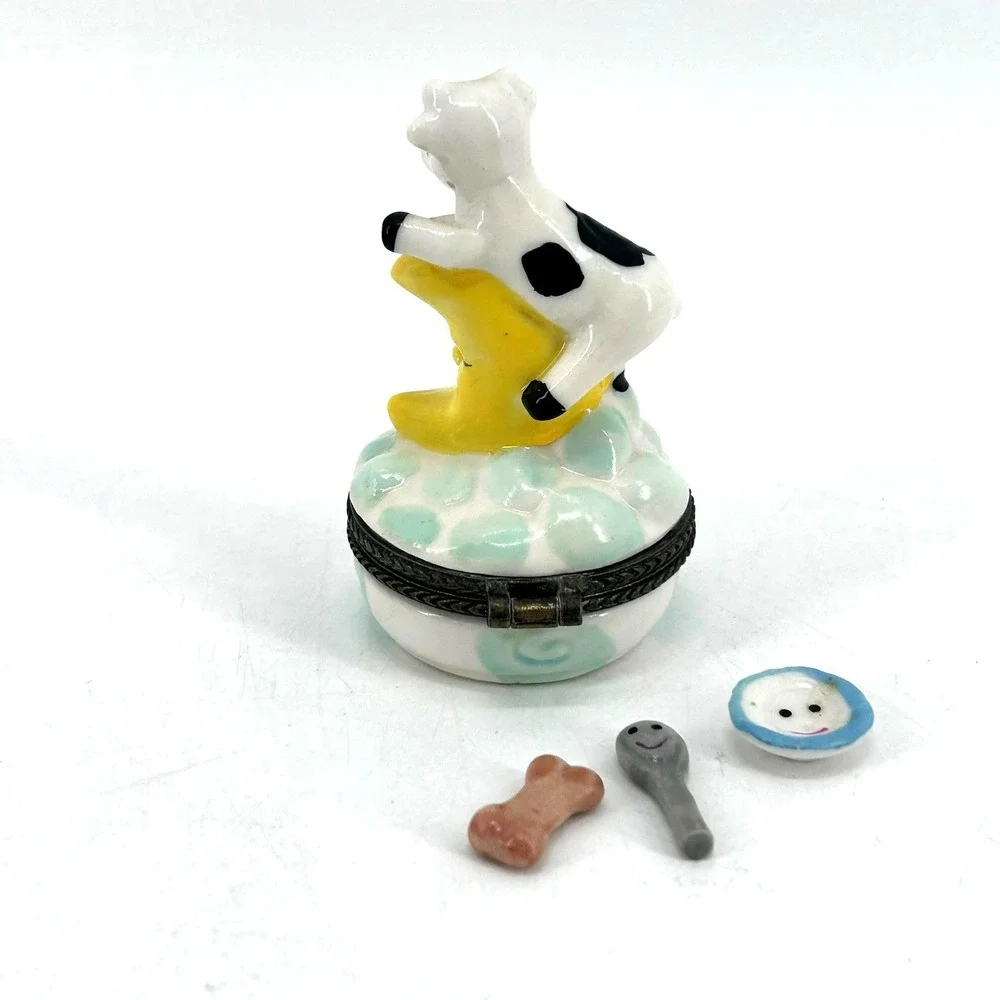 Cow Jumped Over The Moon Porcelain Hinged Trinket Box w/Miniatures Nursery Rhyme
